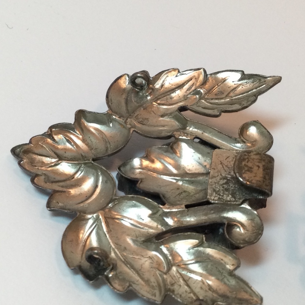 Vintage Belt Buckle, Silver w/Purple Stones - Picture 4 of 5